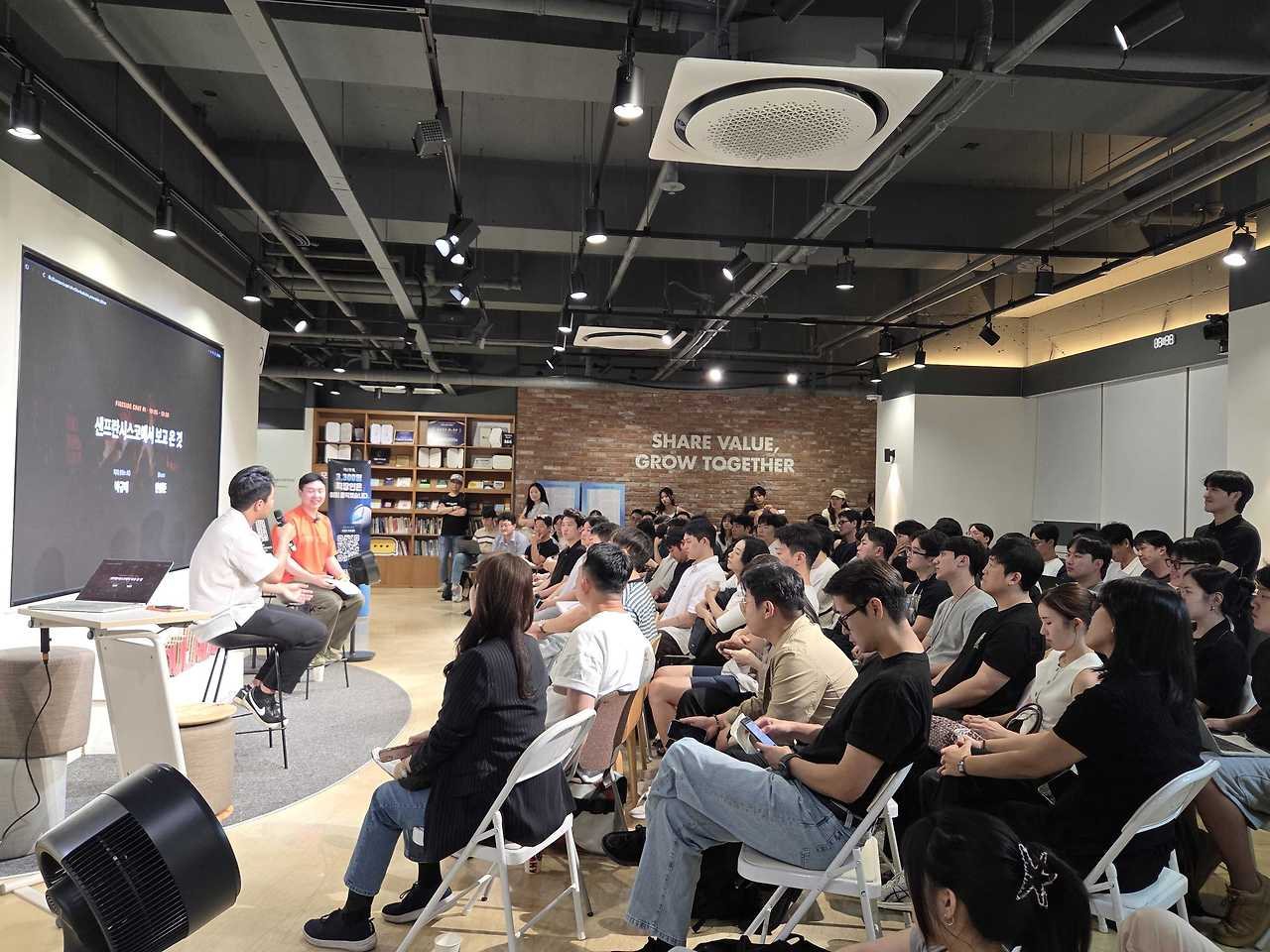 일론 머스크 척하는 3만 명 중 찐 가려내기 현장 사진 1