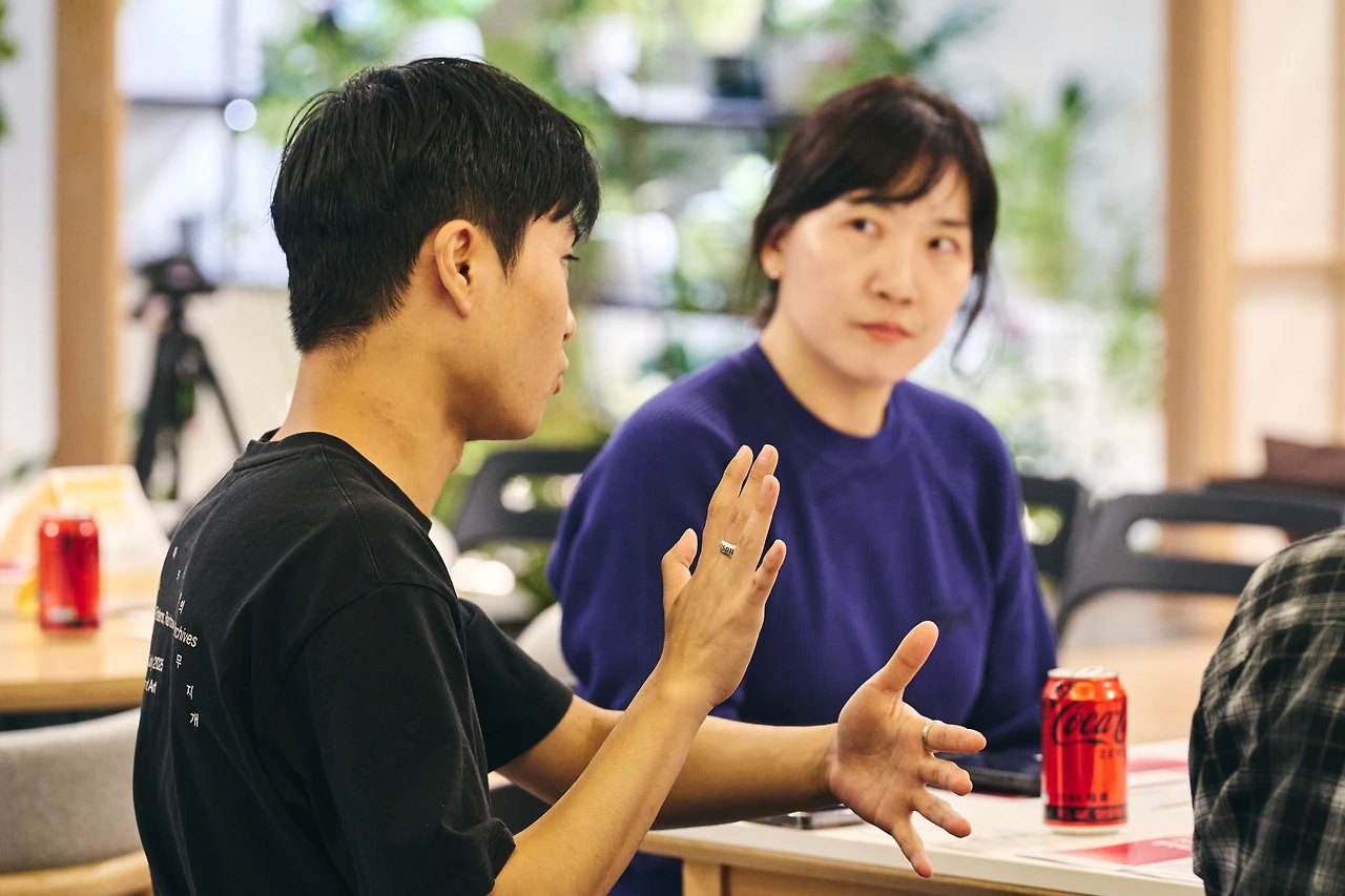 97% say they need AI training. 82% still can't use it at work, photo 15