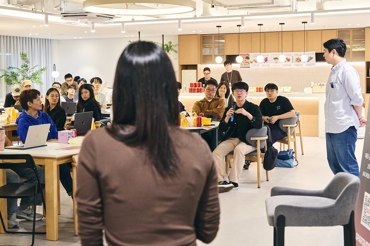 97% say they need AI training. 82% still can't use it at work, photo 34